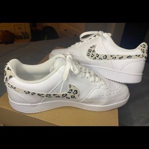 Nike Court Vision Low Women’s Sneakers